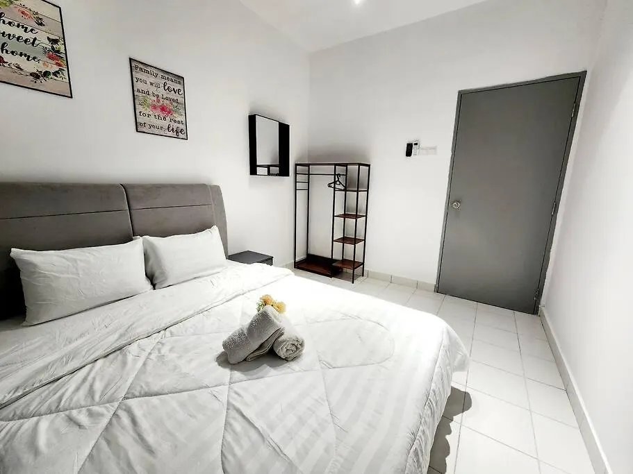 3Km To Malacca Town By Define Suite Apartment
